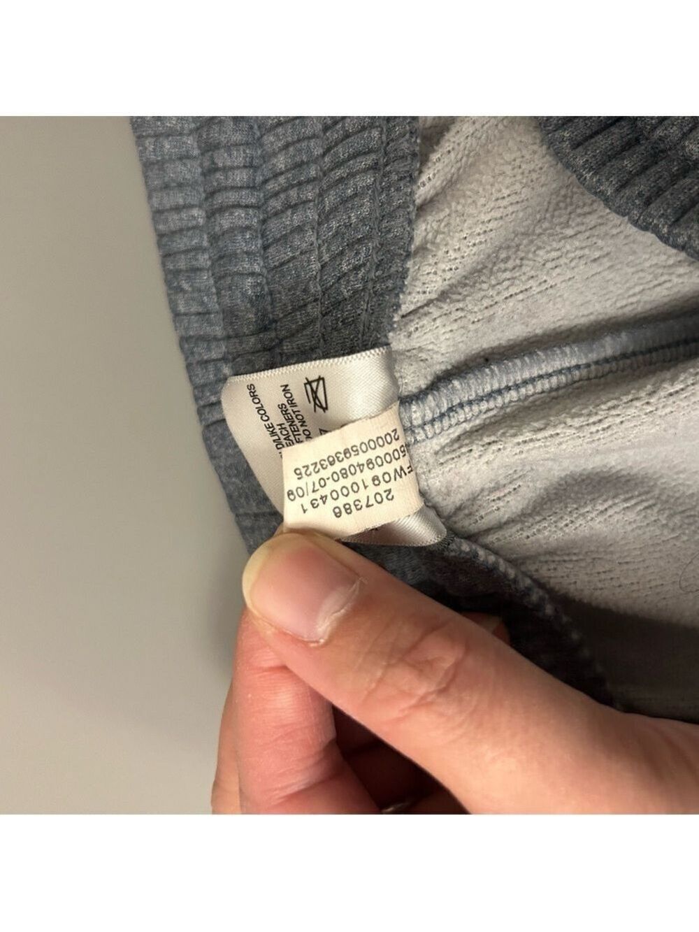 Under Armour Light Gray Joggers Large - Picture 4 of 5